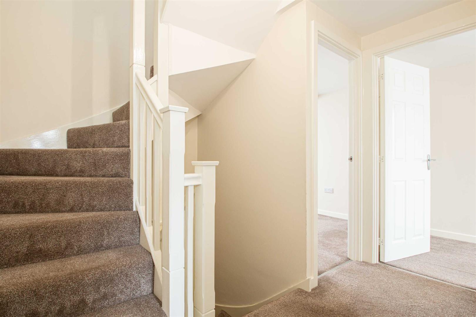 Selkirk Drive, Oakridge Park, Milton Keynes